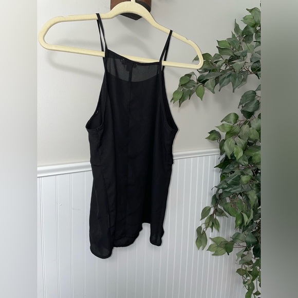 Black Lily White Top - Picture 4 of 5